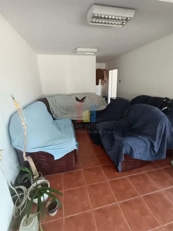 Spatiu comercial, 60 mp, 3 camere, vitrina stradala, zona  Ultra Centrala - foto 4
