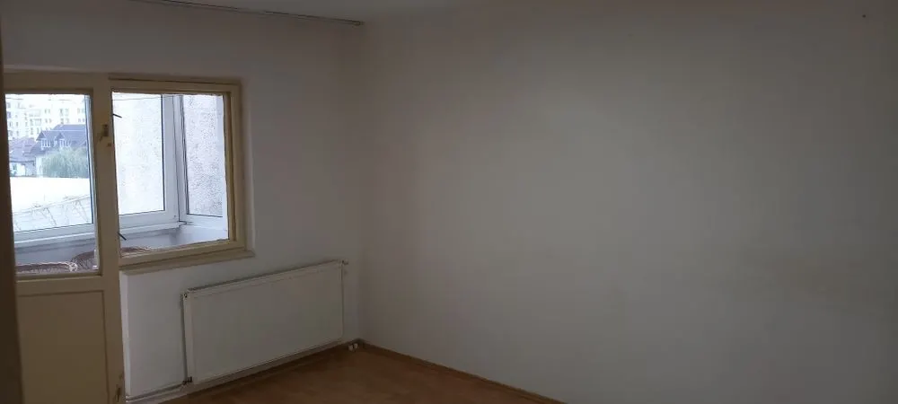 Apartament de vanzare - foto 1
