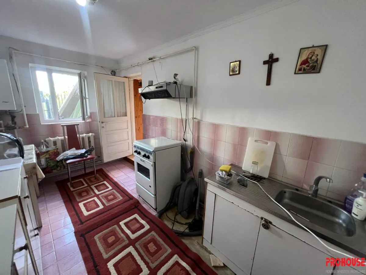 Casă de vânzare â€“ zonă centrală Bacău | Unirii â€“ Autogară - foto 8