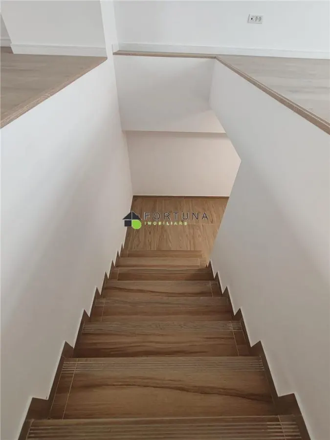 Spatiu comercial Centrul Civic - foto 12