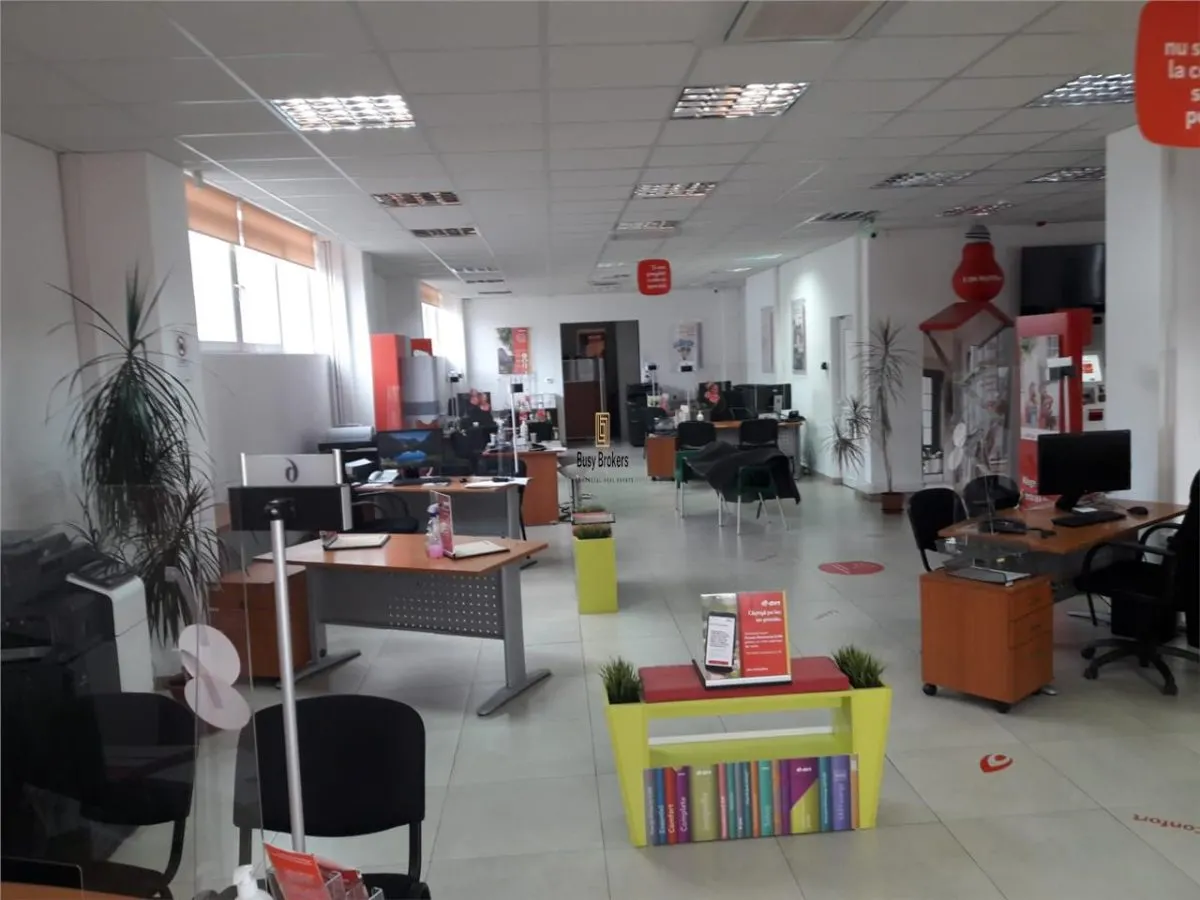 Spatiu Comercial - 450 mp - Piata Cibin - Clinica Medicala - IT - Servicii - foto 2