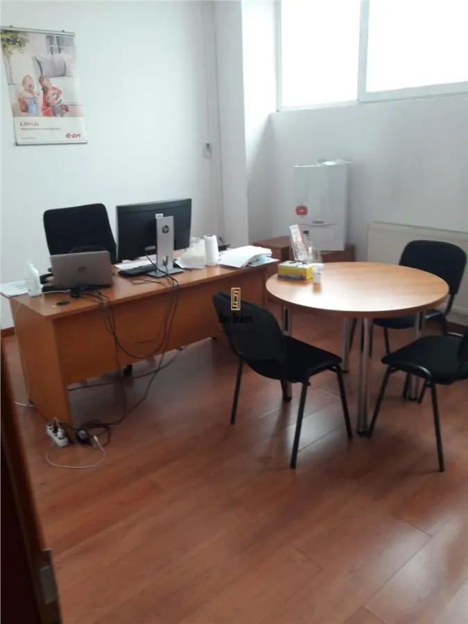 Spatiu Comercial - 450 mp - Piata Cibin - Clinica Medicala - IT - Servicii - foto 4