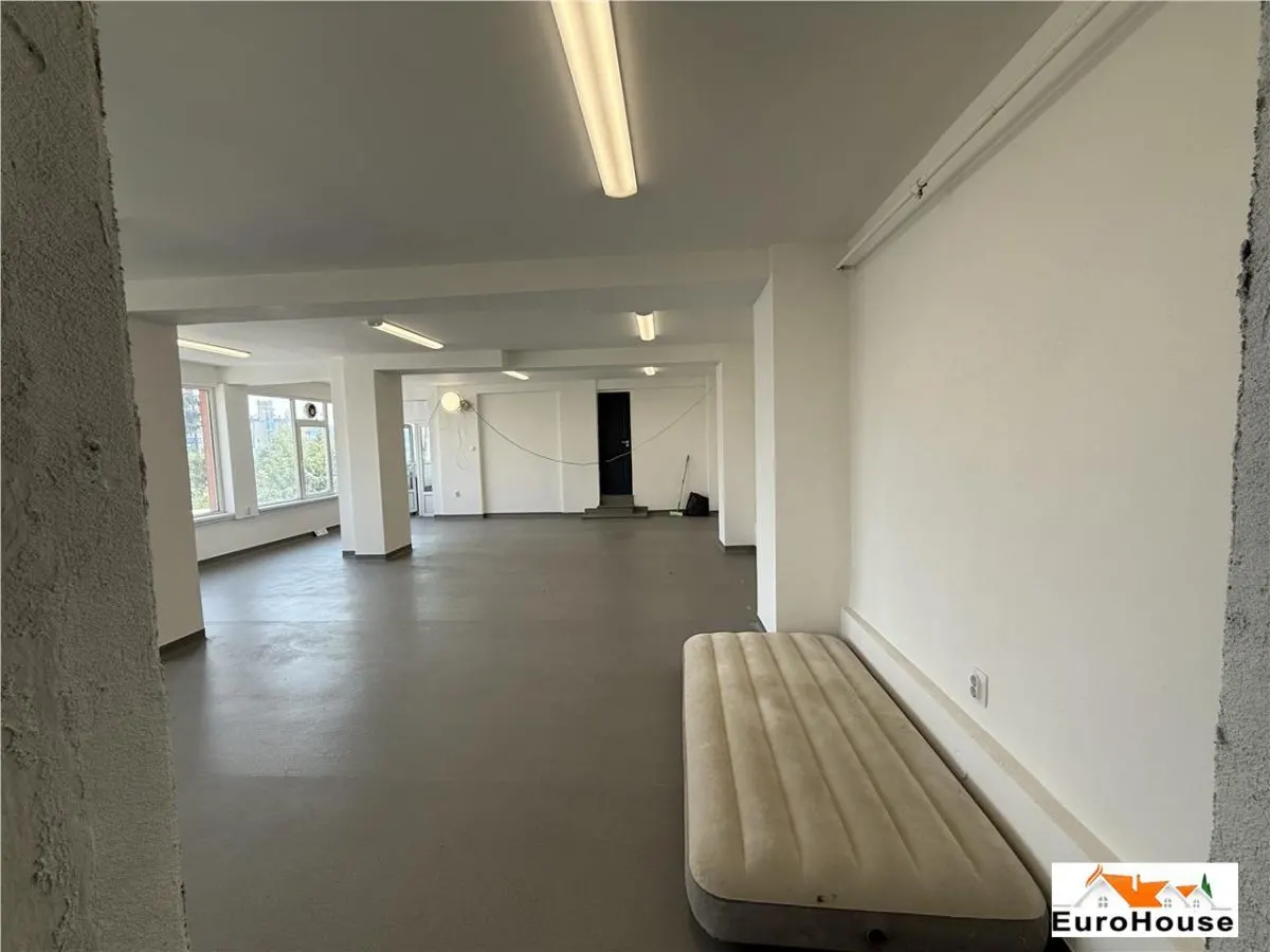 Spatiu Comercial De Vanzare - 130mp , Zona Ampoi , Alba Iulia - foto 4