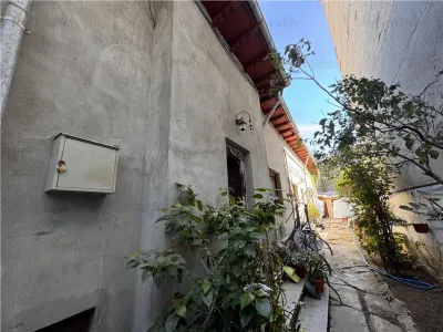 Vanzare casa 5 camere | Piata Alba Iulia - Popa Nan | teren 232 mp proprietate | singur curte | - Bucuresti