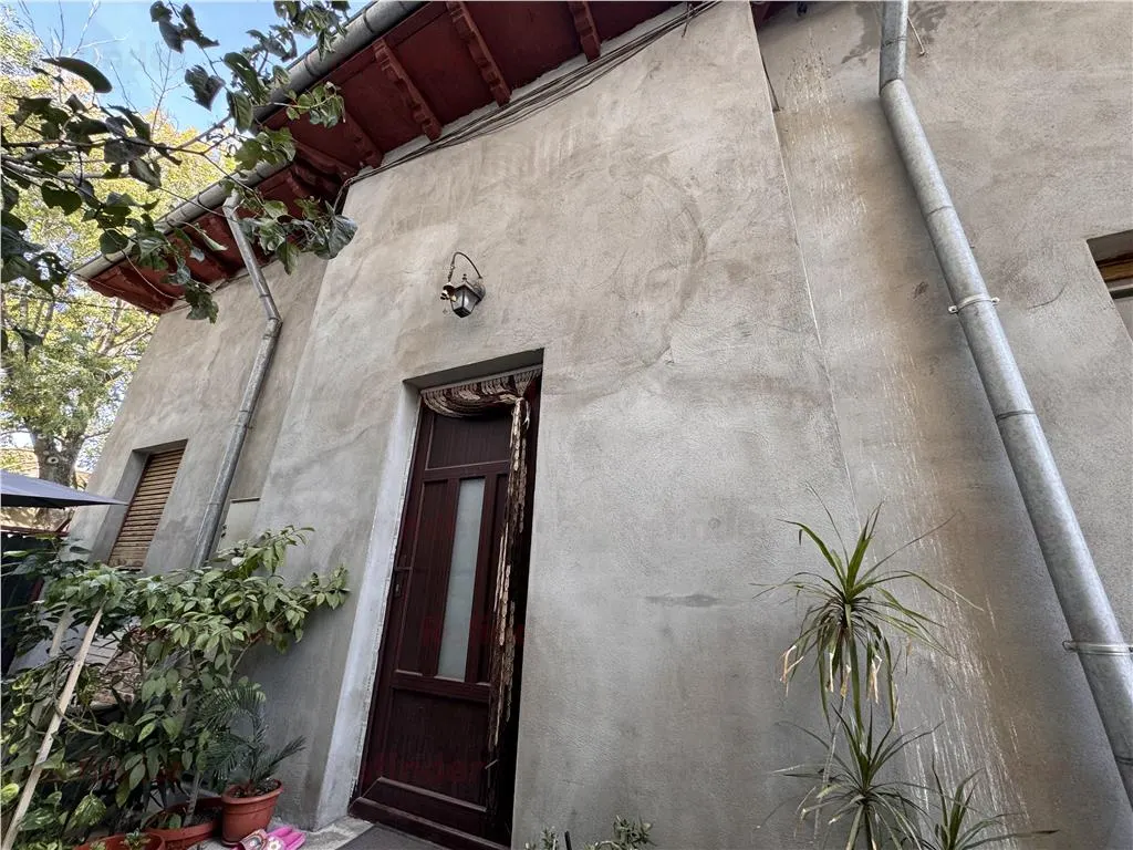 Vanzare casa 5 camere | Piata Alba Iulia - Popa Nan | teren 232 mp proprietate | singur curte | - foto 2