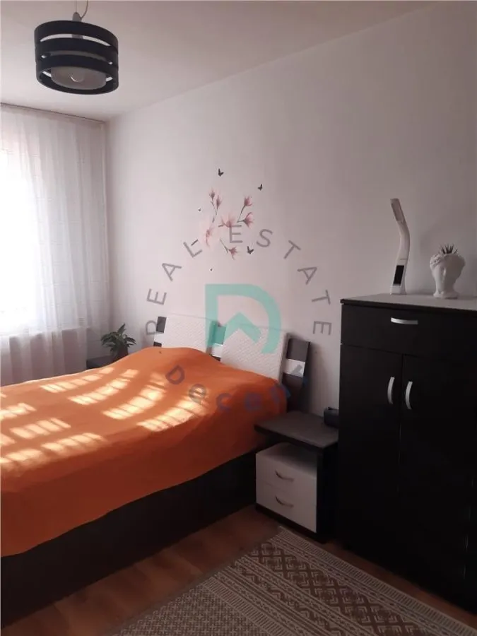 Garsoniera decomandata, etaj intermediar, zona Planete, Astra - foto 5