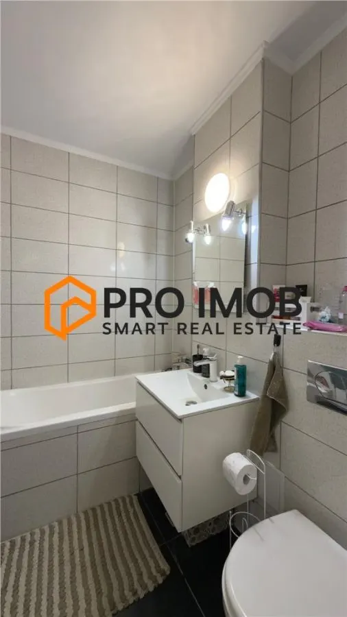 Apartament 3 camere cf 1 semidecomandat zona Micro 3 - foto 11