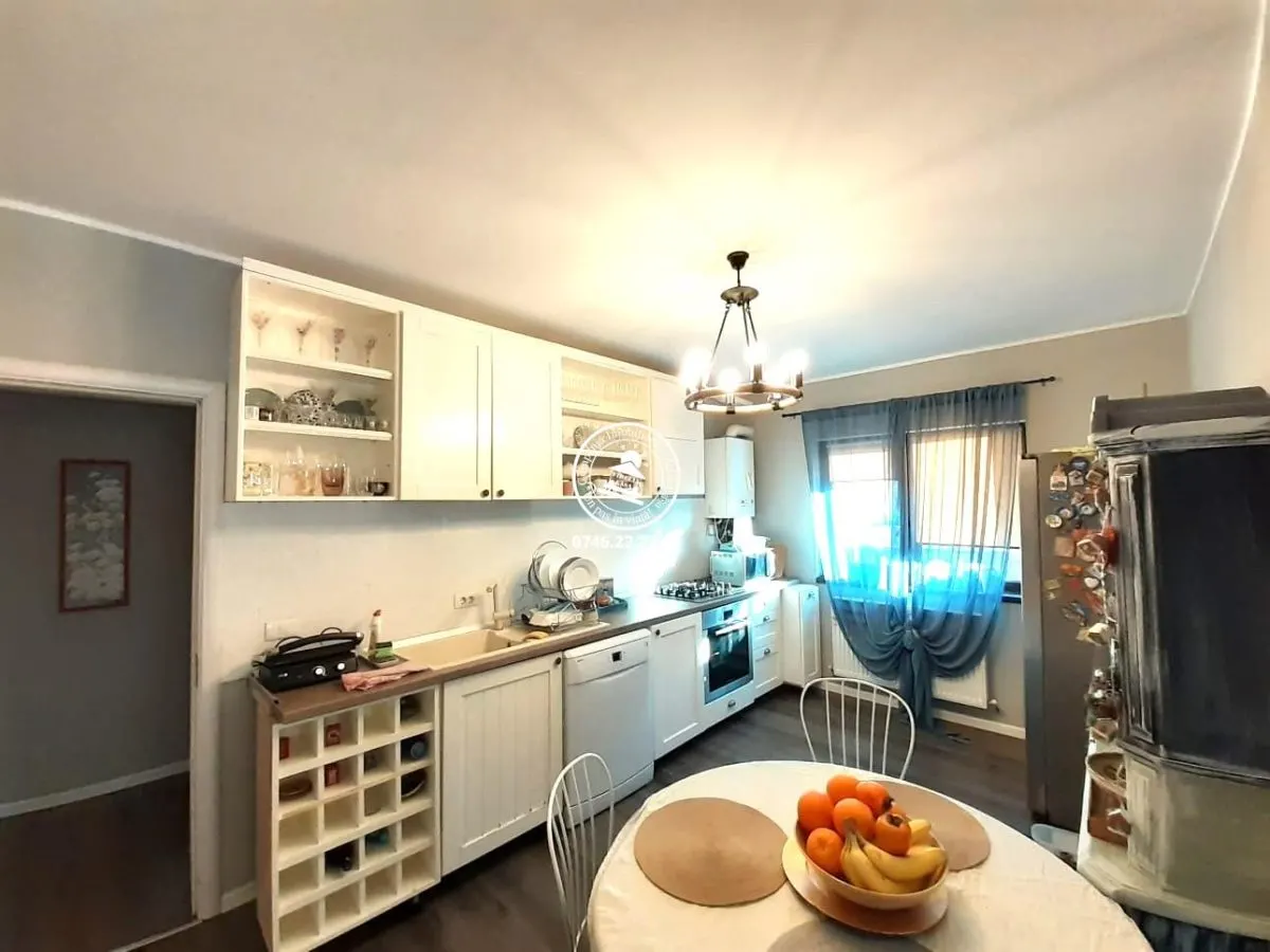 Vila  de vanzare  Valea Lupului cu 600 mp teren - foto 8