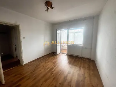 Apartament 2 camere de vanzare in Ploiesti Nord â€“ zona excelenta, aproape de scoli si puncte de interes â€“ 49.900 â‚¬ - foto 4