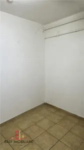 Spatiu comercial 45mp, vitrina, Dambu Pietros, grup sanitar, 2 zone acces. - foto 6