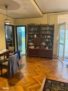 Vanzare apartament 3 camere in Vila, Piata Constitutiei - foto 8