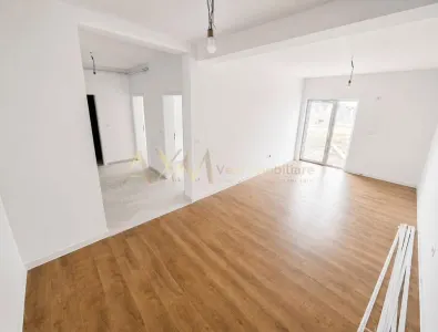 Vanzare apartament 2 camere - foto 1