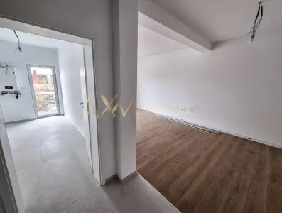 Vanzare apartament 2 camere - foto 3