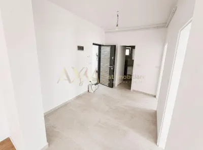 Vanzare apartament 2 camere - foto 4