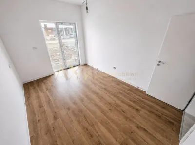 Vanzare apartament 2 camere - foto 8