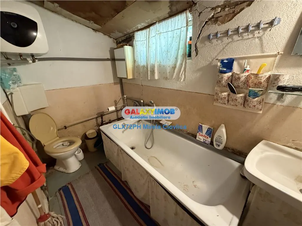 Vanzare casa batraneasca Baicoi Prahova - foto 7