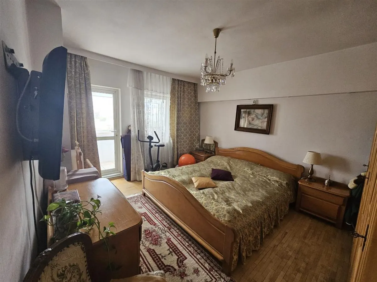 Apartament 4 camere - Hala Centrala - foto 10