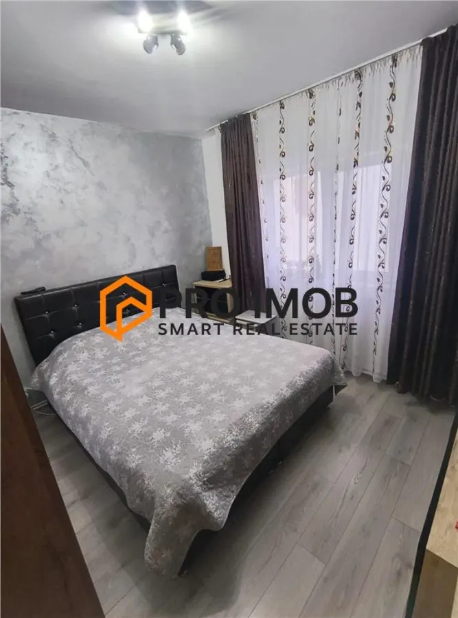 Apartament 4 camere decomandat zona Berca - foto 4