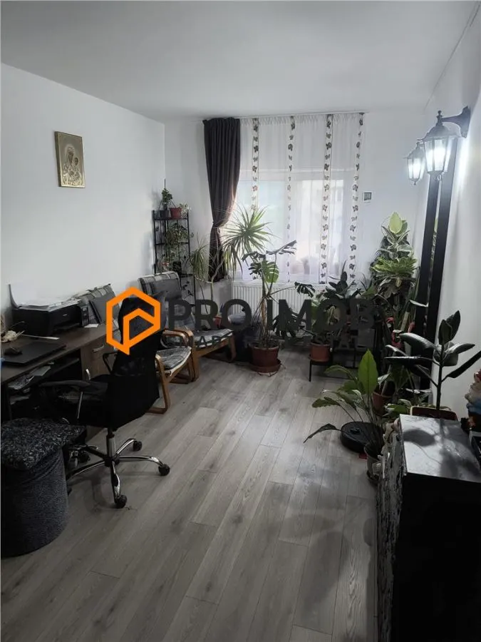 Apartament 4 camere decomandat zona Berca - foto 7