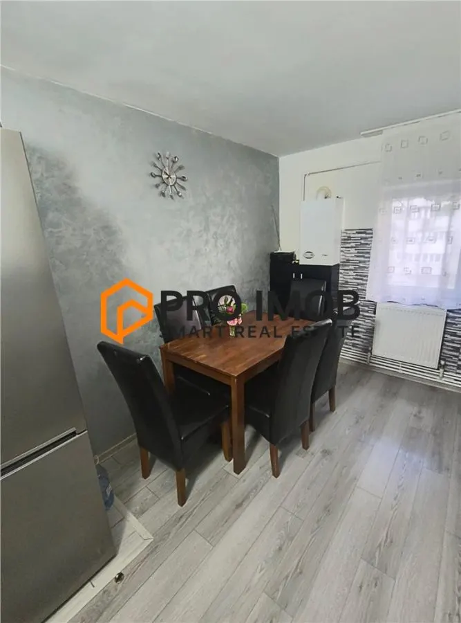 Apartament 4 camere decomandat zona Berca - foto 10
