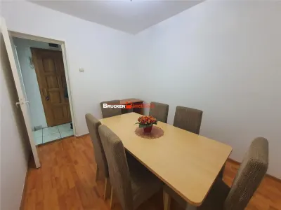 De inchiriat apartament cu 3 camere - foto 8