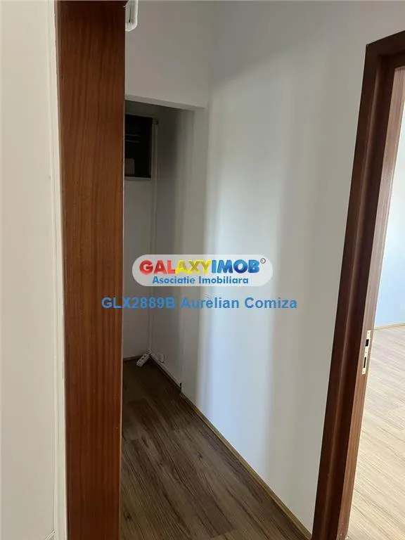 Inchiriere apartament 4 camere Piata Romana pretabil birouri - foto 8