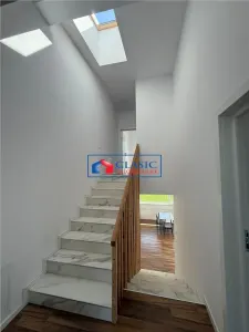Vanzare parte duplex modern cu 4 camere 120 mp si teren 250 mp in Dezmir - foto 7