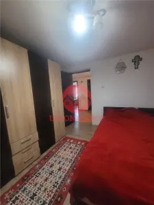 Casa de Vanzare Lazu, Mobilata, Utilata, Stare Buna, Teren Proprietate, 600 mp - foto 3