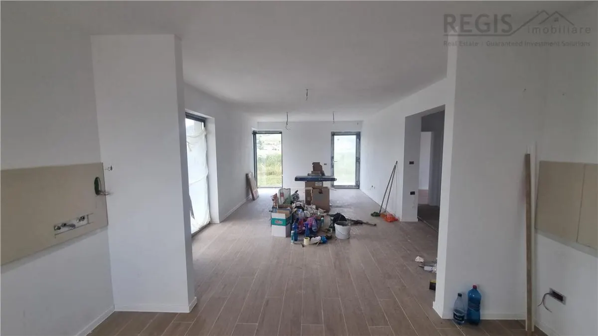 Vila moderna de 5 camere zona Sanpetru Brasov - foto 5