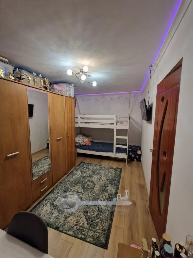 Apartament 3 camere, Tatarasi, etaj intermediar - foto 3