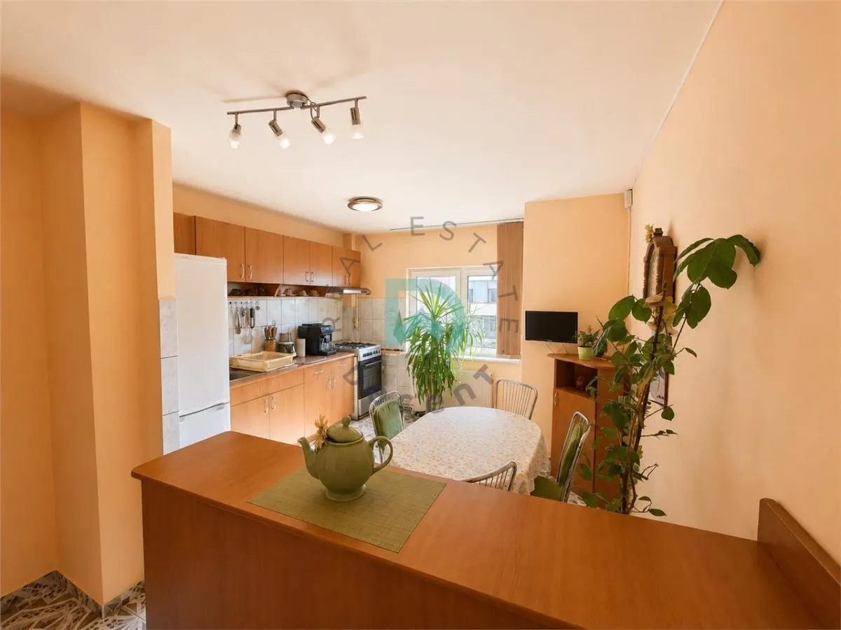 Apartament 3 camere Vlahuta, 70 mp - Brasov - foto 4