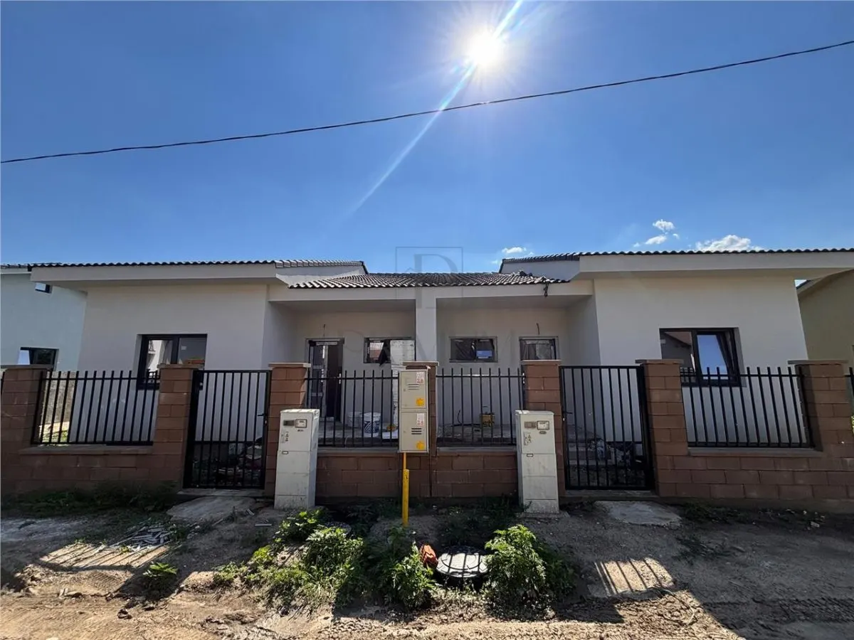 Moșnița Veche Centru | Duplex nou | 2 dormitoare | Toate utilitățile - foto 1