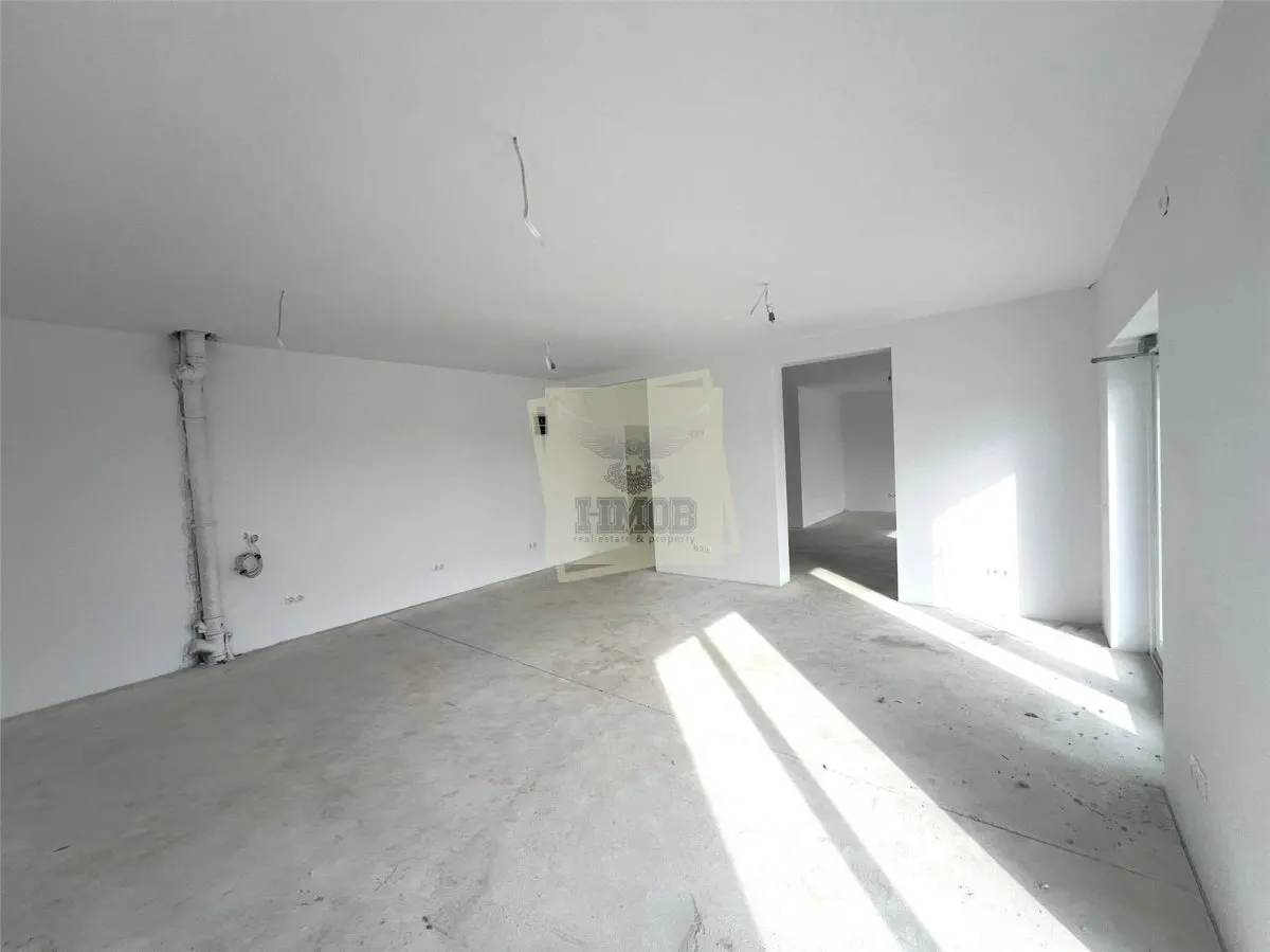 Spatiu comercial 14 euro/mp cu vitrina stradala 12 ml 2 parcari - foto 1