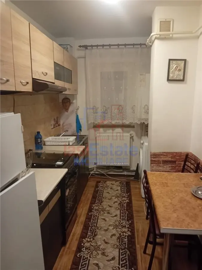 Apartament 3 camere zona Alexandru cel Bun - foto 11