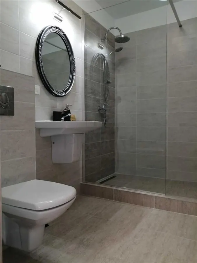 Ghiroda - 2 Camere - Decomandat - Parter - 2 Bai - Centrala Proprie - foto 1