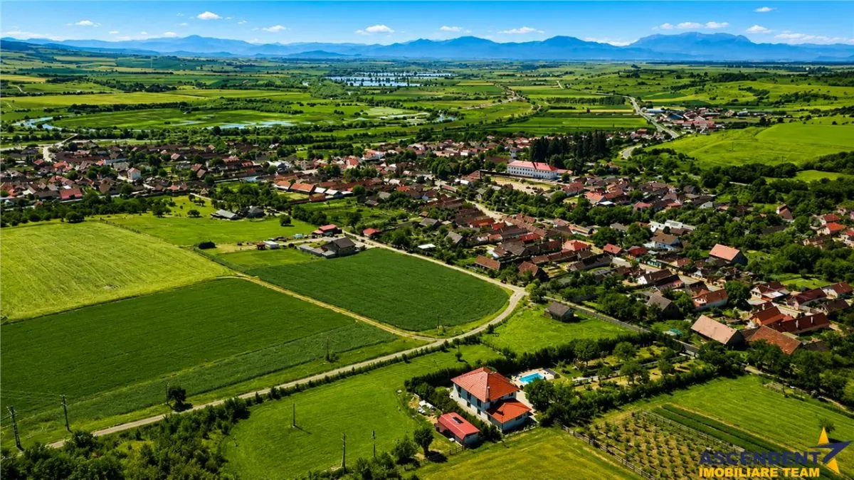 FILM! 1.100 mp teren intravilan in Maierus, Brasov - foto 6
