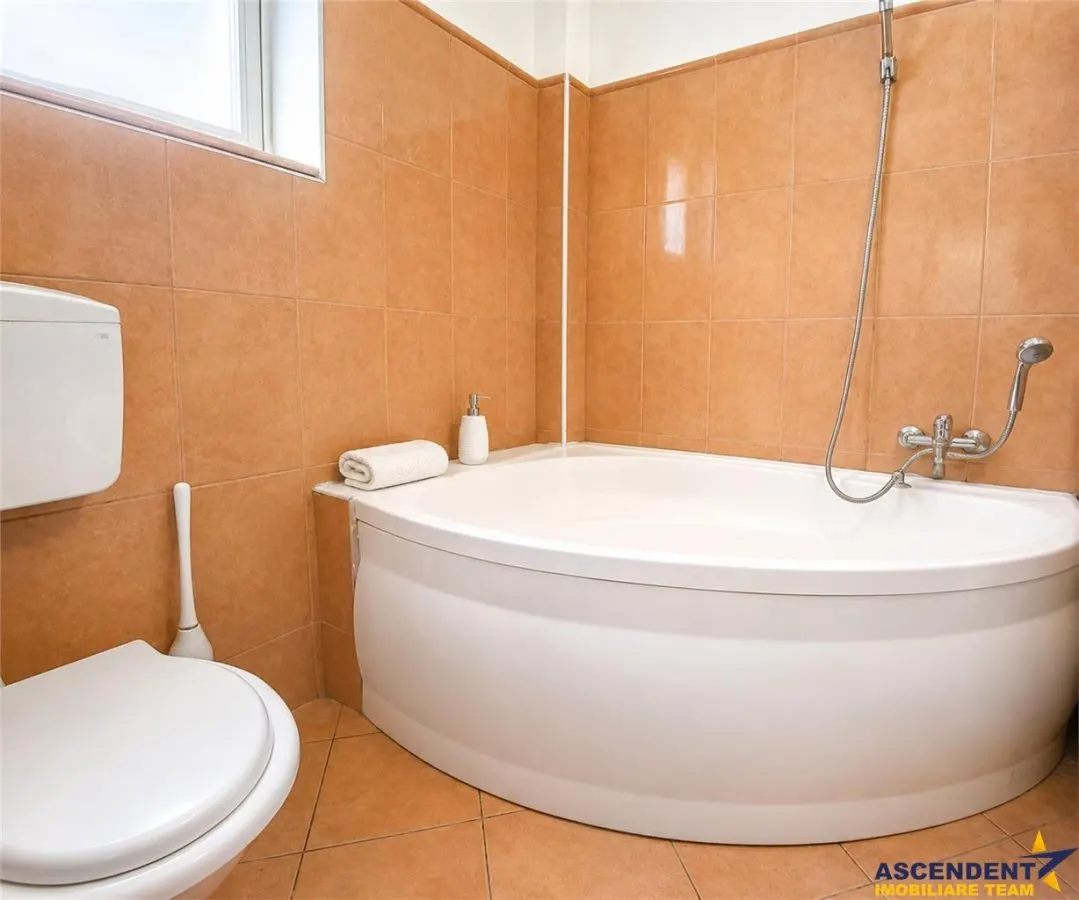 Vila pe 160 mp utili, terase 24 mp, 787 mp teren, Drumul Poienii, Brasov - foto 8