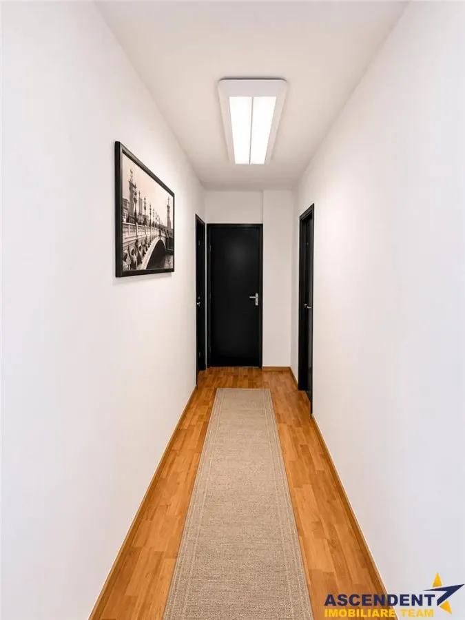 Cladire comerciala reprezentativa, 670 mp, vizibilitate, parcare proprie, vitrinaj stradal si potential multiplu, Targu Mures. - foto 13
