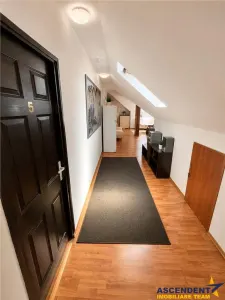 Cladire comerciala reprezentativa, 670 mp, vizibilitate, parcare proprie, vitrinaj stradal si potential multiplu, Targu Mures. - foto 9