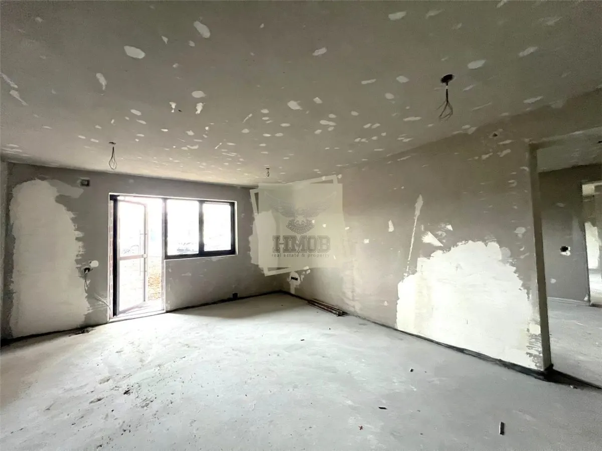 Spatiu comercial intabulat cu vitrina 60 mpu cu 2 camere in zona Rahovei - foto 2