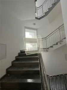 Spatiu comercial intabulat cu vitrina 60 mpu cu 2 camere in zona Rahovei - foto 12