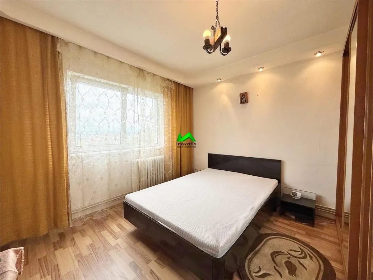 Apartament de vanzare 2 camere pivnita Sibiu Vasile Aaron - foto 1