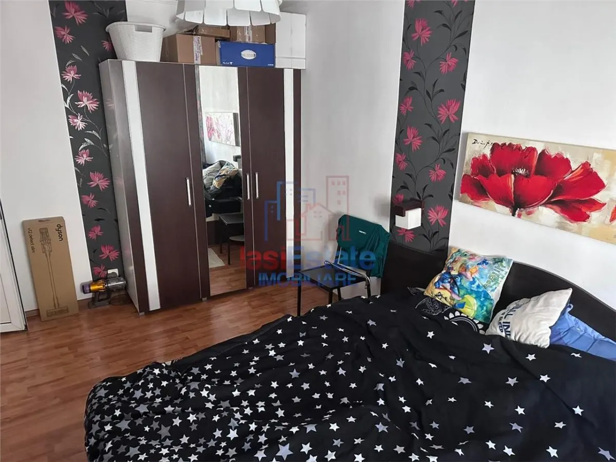 Zona Baza 3 Apartament 3 camere - foto 1