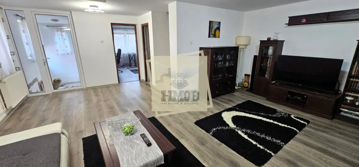 Vila cu 10 camere | piscina | anexa | garaj | la 15 min de Sibiu - foto 2