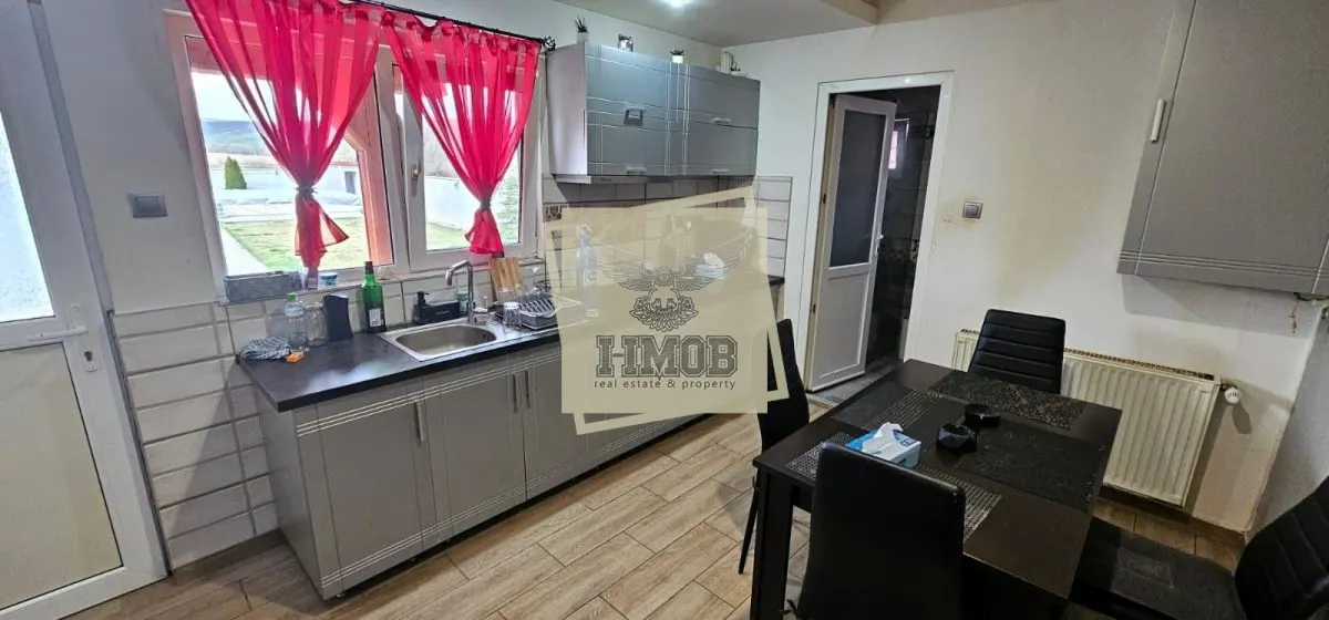 Vila cu 10 camere | piscina | anexa | garaj | la 15 min de Sibiu - foto 9
