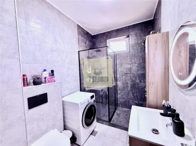 Apartament la casa cu 4 camere  182 mp curte 150mp Piata Cibin - foto 4