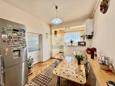 Apartament la casa cu 4 camere  182 mp curte 150mp Piata Cibin - foto 5