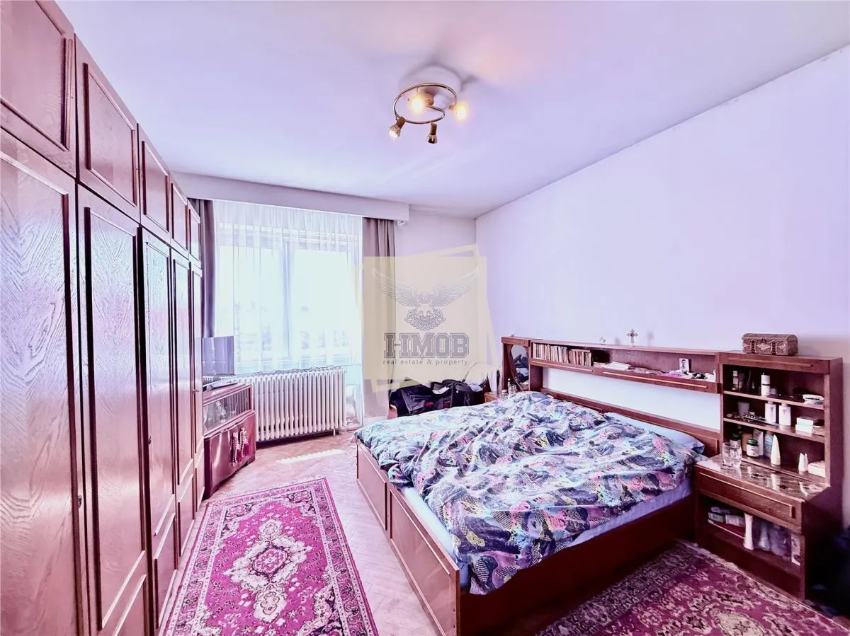 Apartament la casa cu 4 camere  182 mp curte 150mp Piata Cibin - foto 8
