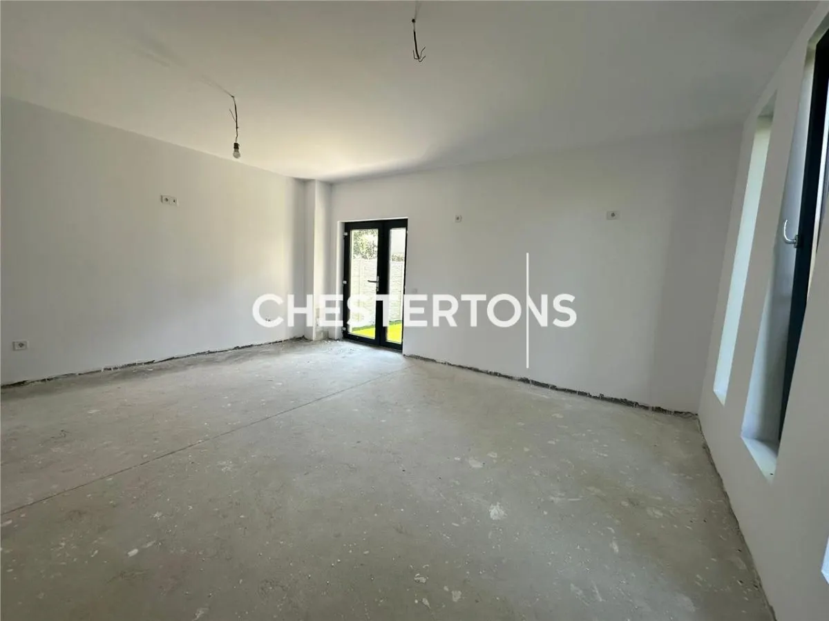 Vila moderna, 4 camere + curte ,zona linistita, oportunitate unica - foto 22