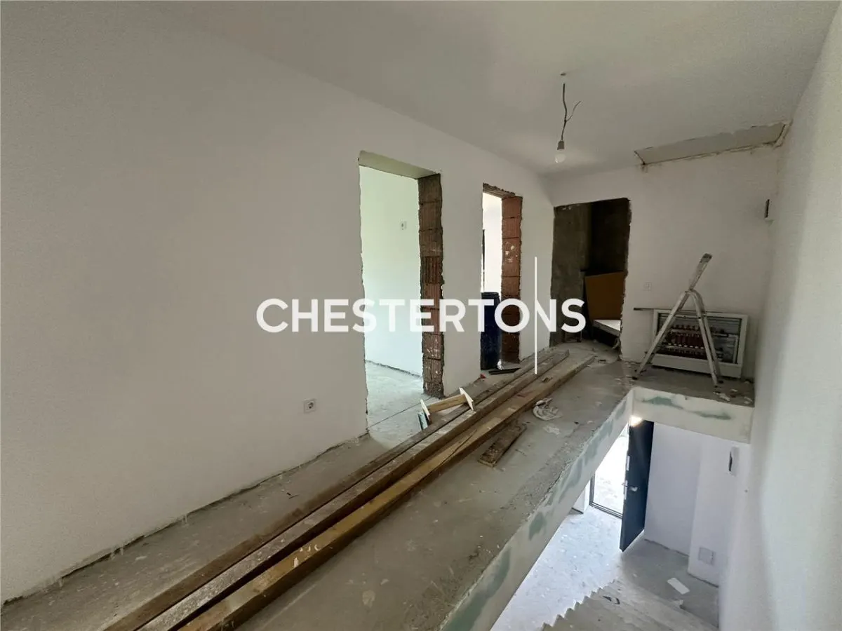 Vila moderna, 4 camere + curte ,zona linistita, oportunitate unica - foto 4